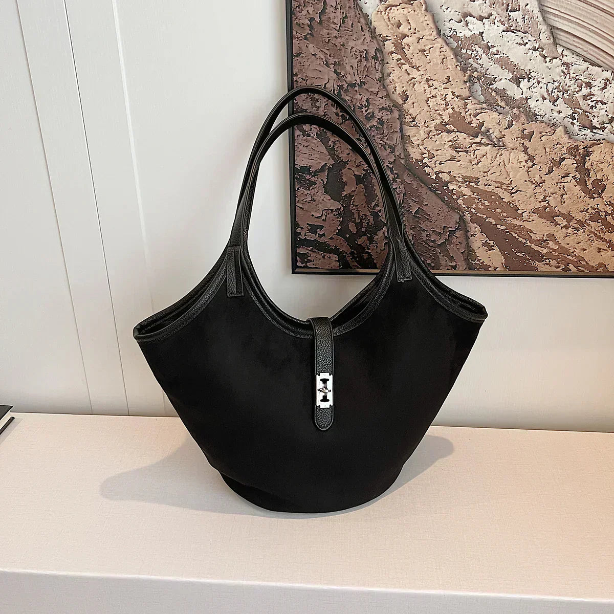 Tote suède